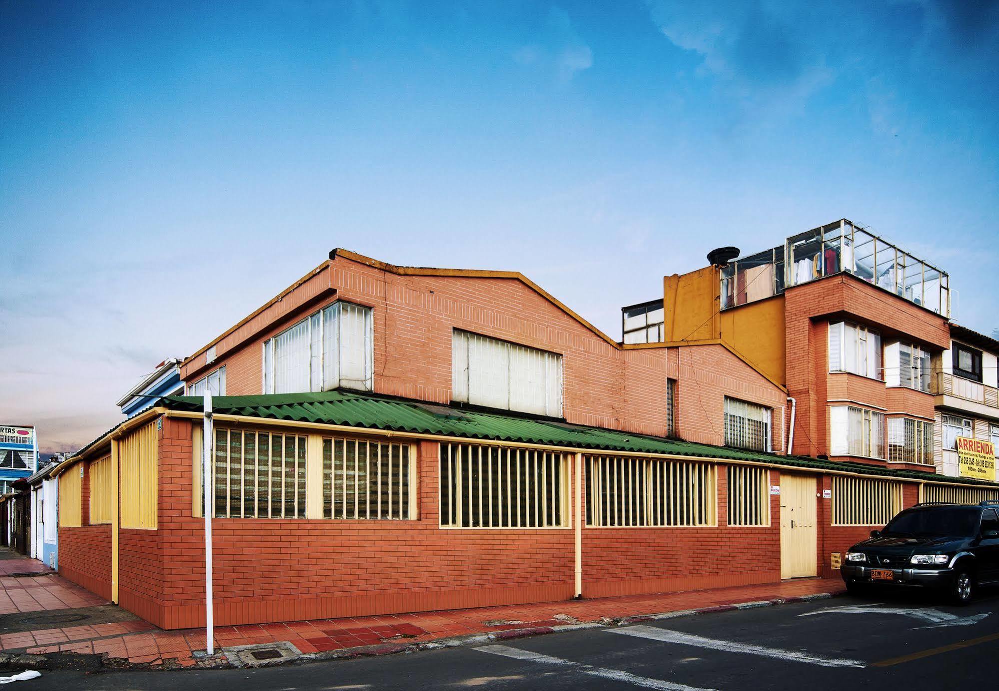Deportel Bogotá Exteriör bild